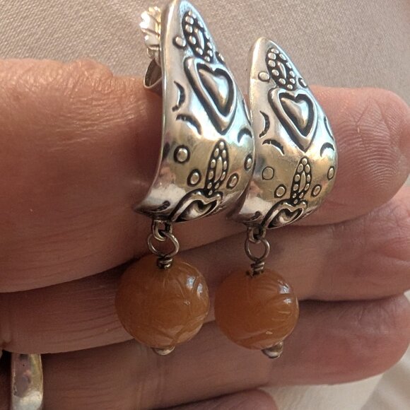 Carolyn Pollack sterling silver earrings with etched heart design and carved car - Picture 2 of 3